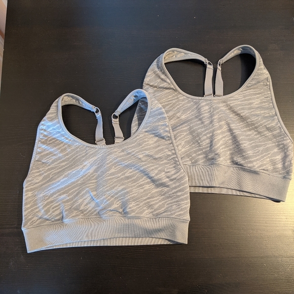3/$20 🚨 LAST CHANCE 🚨 EUC Fabletics Eliza Seamless Sports Bra - Picture 4 of 8
